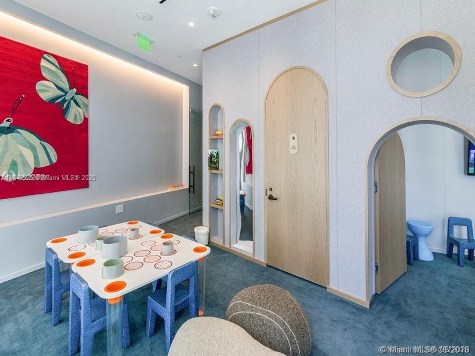 801 S Miami Ave Unit: 2402