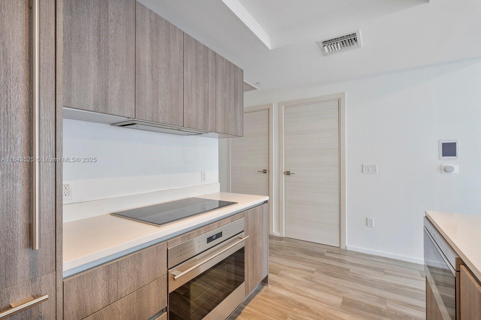 801 S Miami Ave Unit: 2402