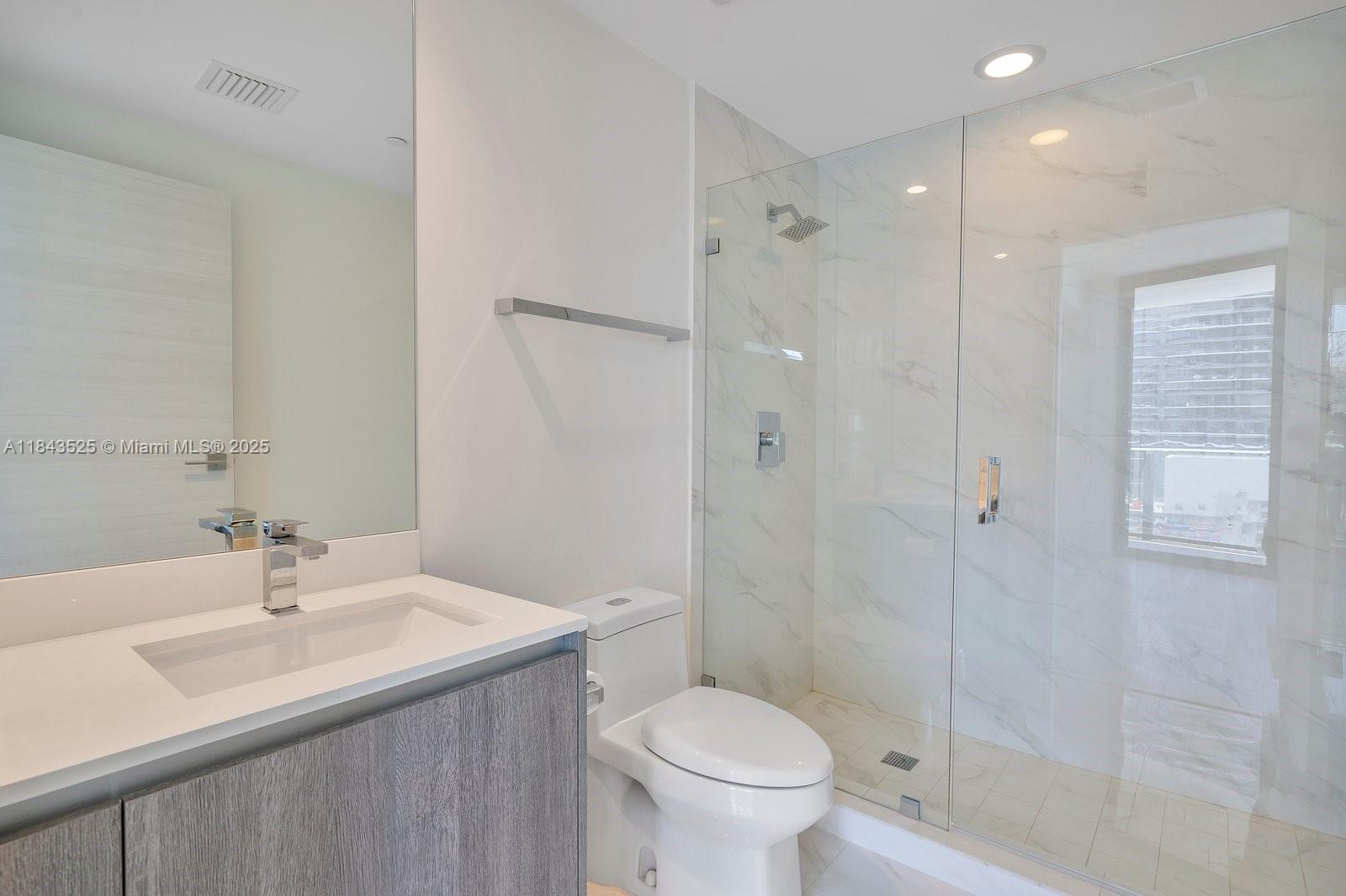 801 S Miami Ave Unit: 2402