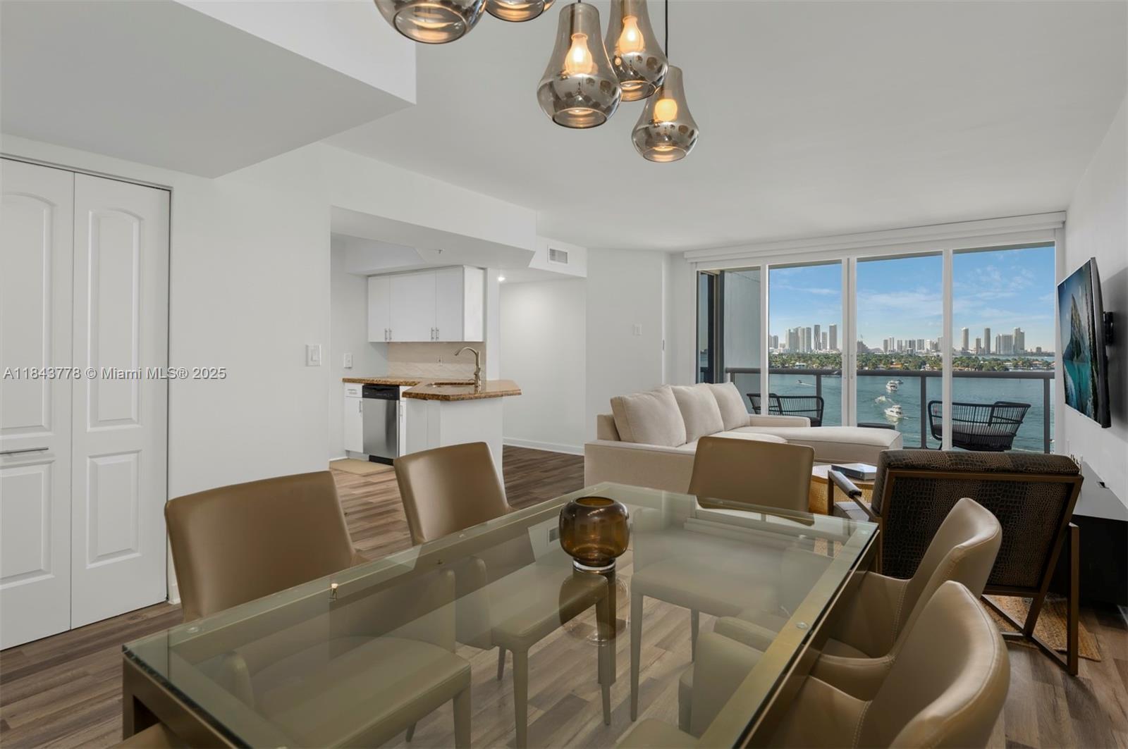 1800 Sunset Harbour Dr # 1208