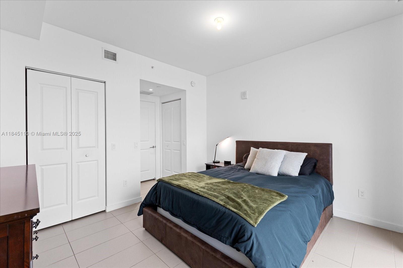 1600 NE 1st Ave # 3718