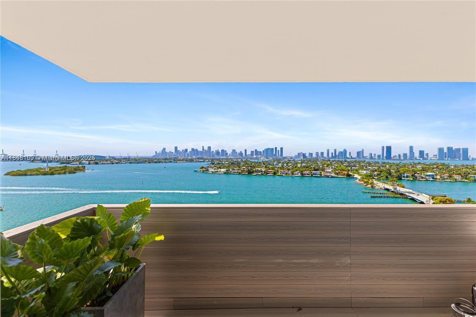 5 Island Ave # 15D