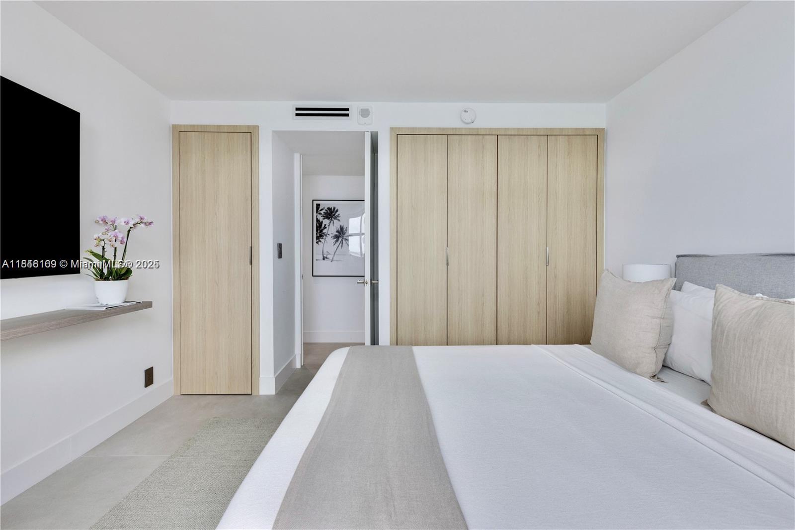 5 Island Ave # 15D