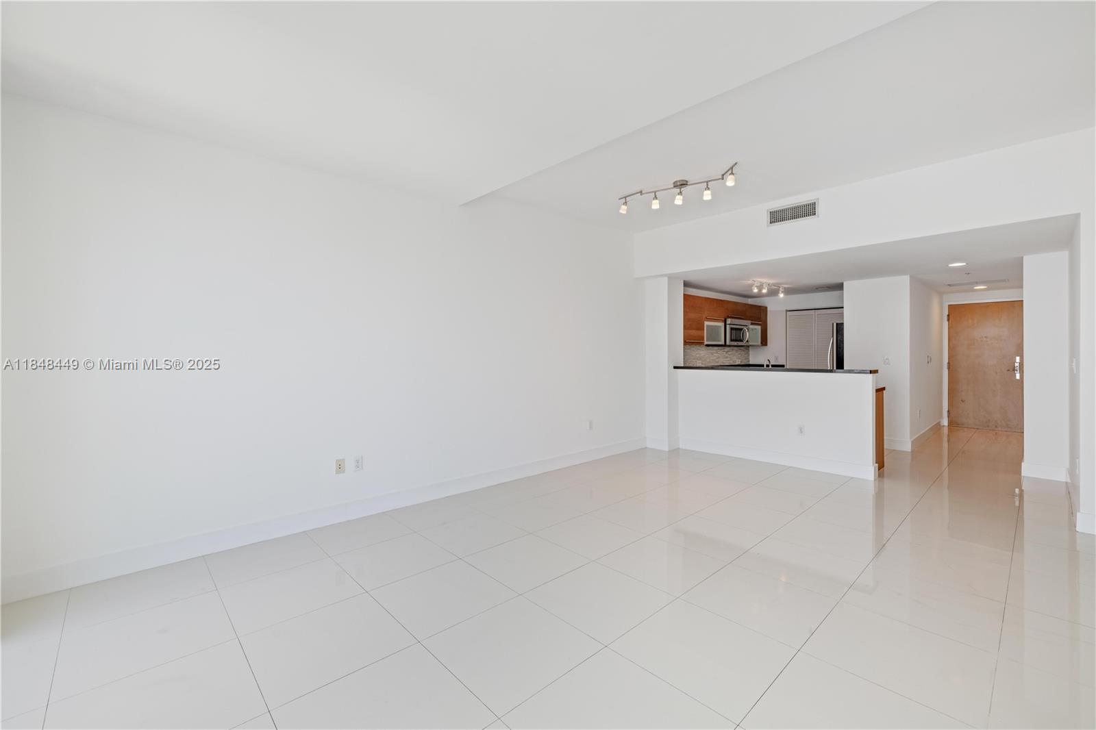 244 Biscayne Blvd # 3904