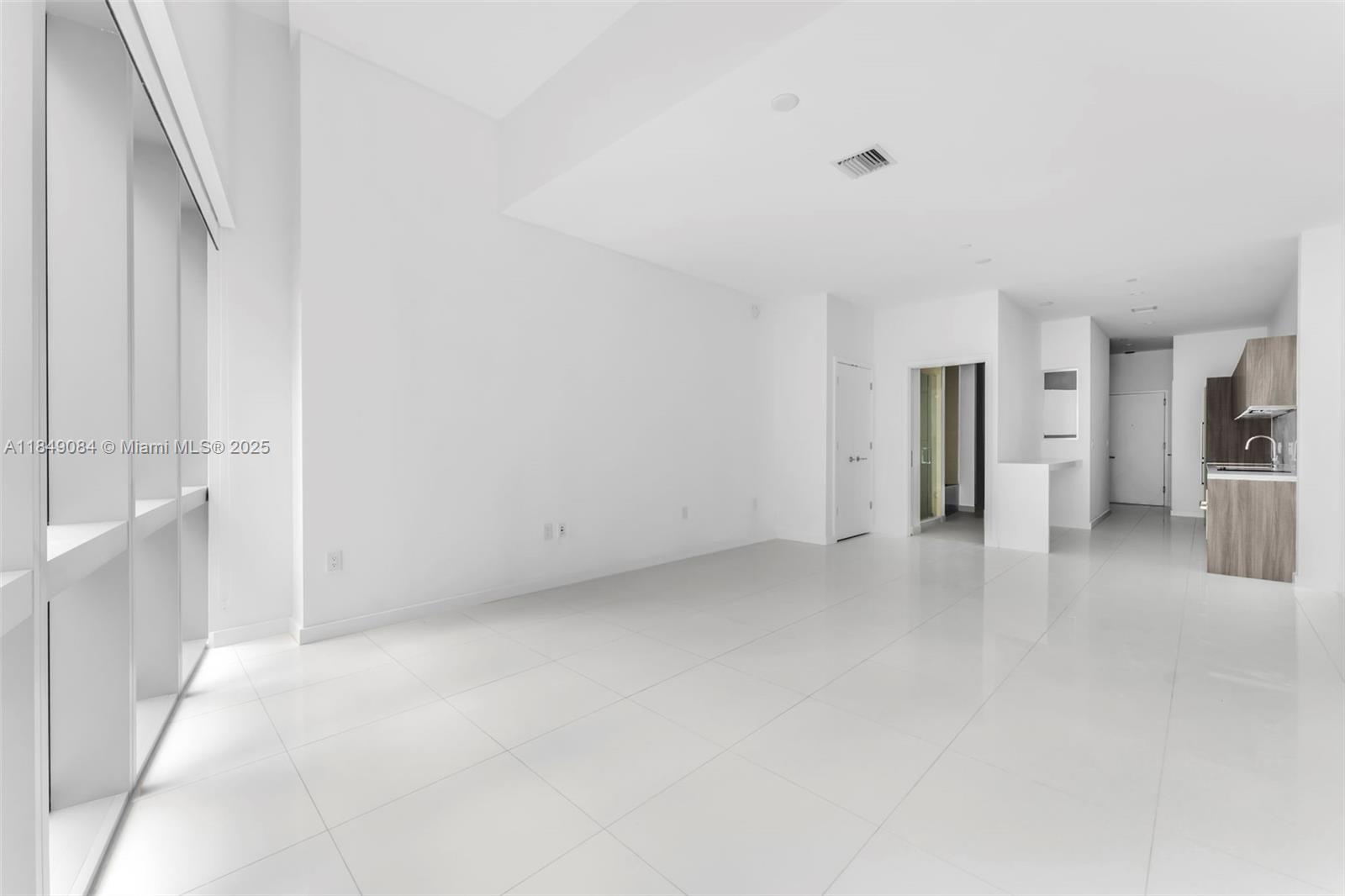 851 NE 1st Ave # 505