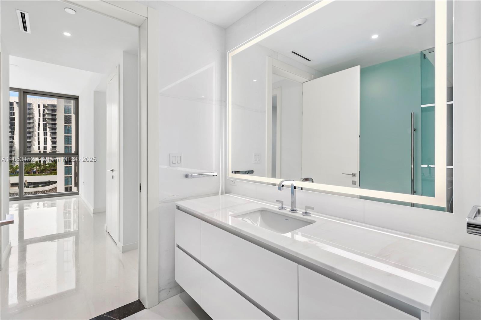 300 Biscayne Blvd Way # 1809, Miami Unit: 1809