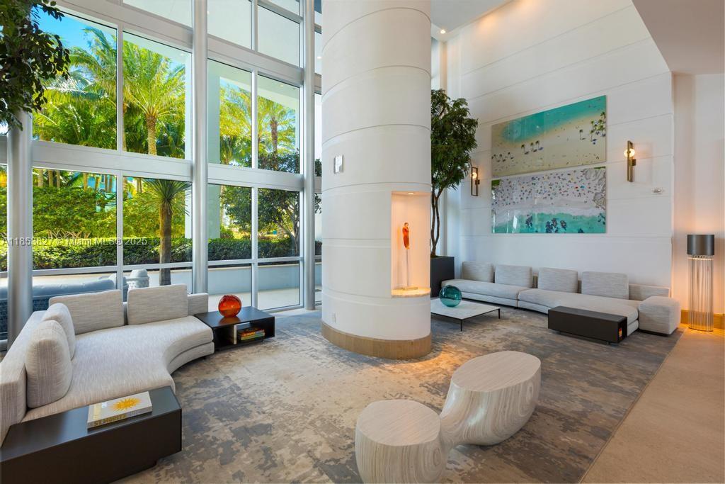 5959 Collins Ave # 2007