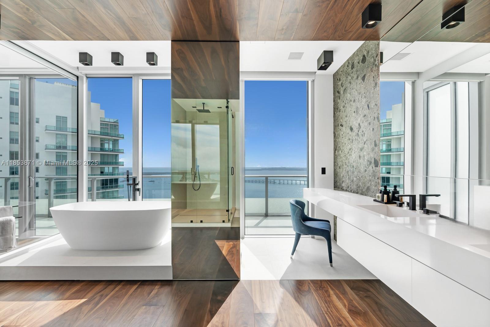 1300 Brickell Bay Dr # 4401