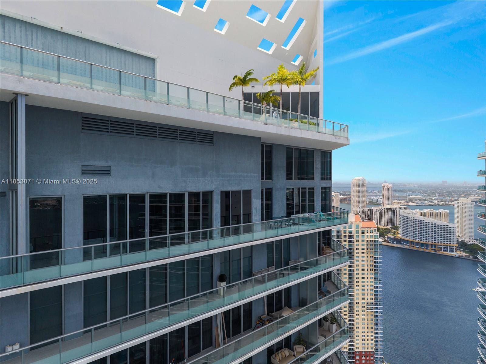 1300 Brickell Bay Dr # 4401