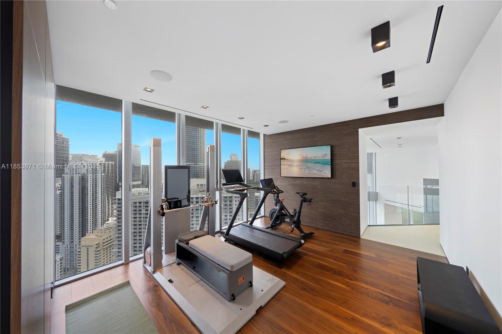 1300 Brickell Bay Dr # 4401