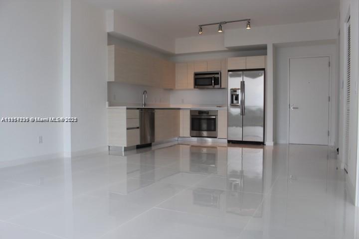 4250 Biscayne Blvd # 608