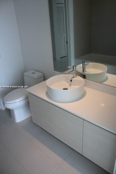 4250 Biscayne Blvd # 608