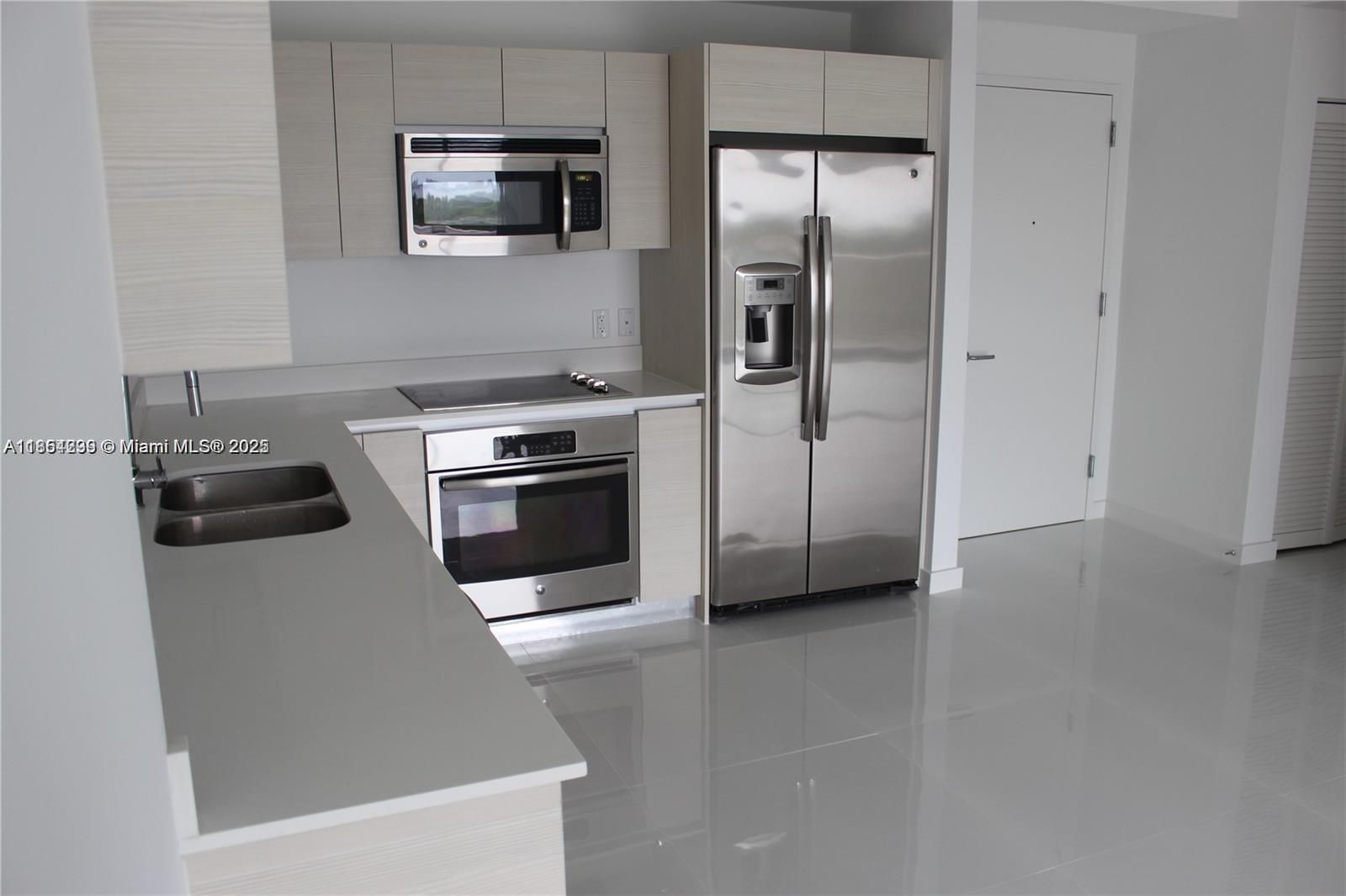 4250 Biscayne Blvd # 608