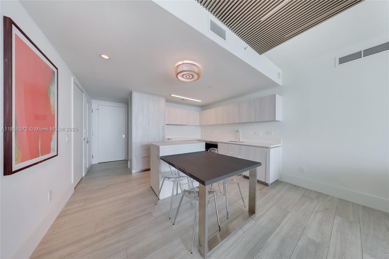 3131 NE 7th Ave # 603