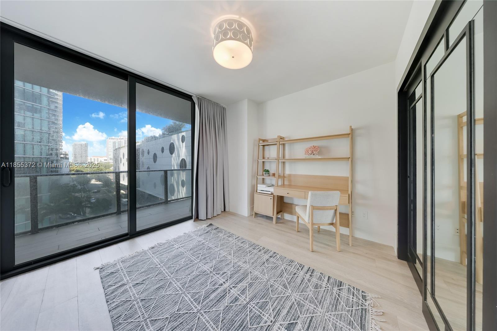 3131 NE 7th Ave # 603