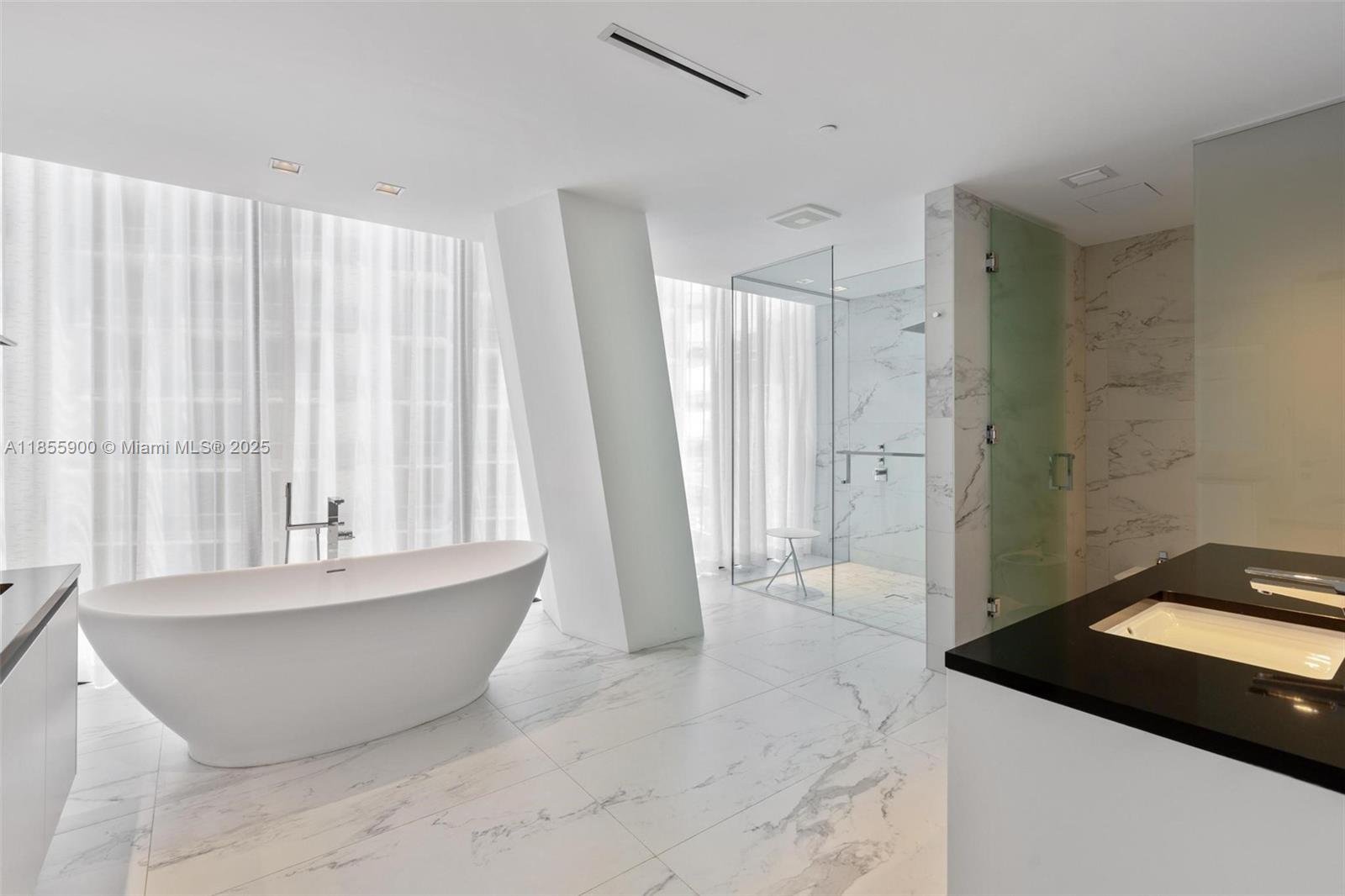 1000 Biscayne Blvd # 4901