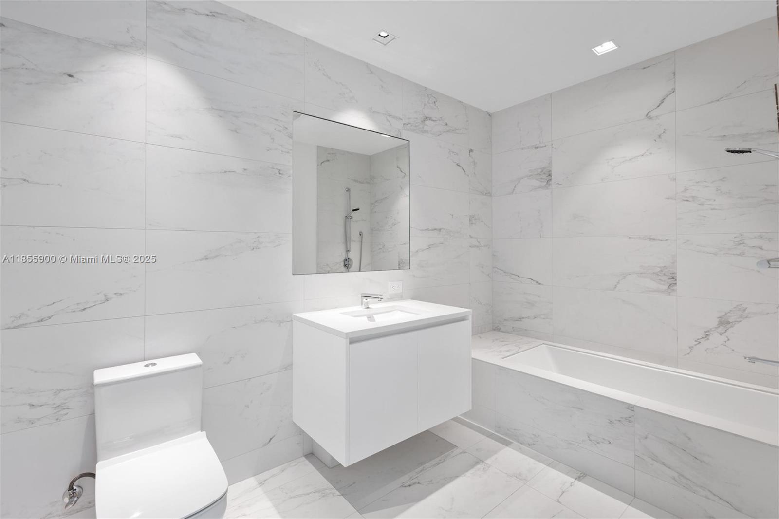 1000 Biscayne Blvd # 4901