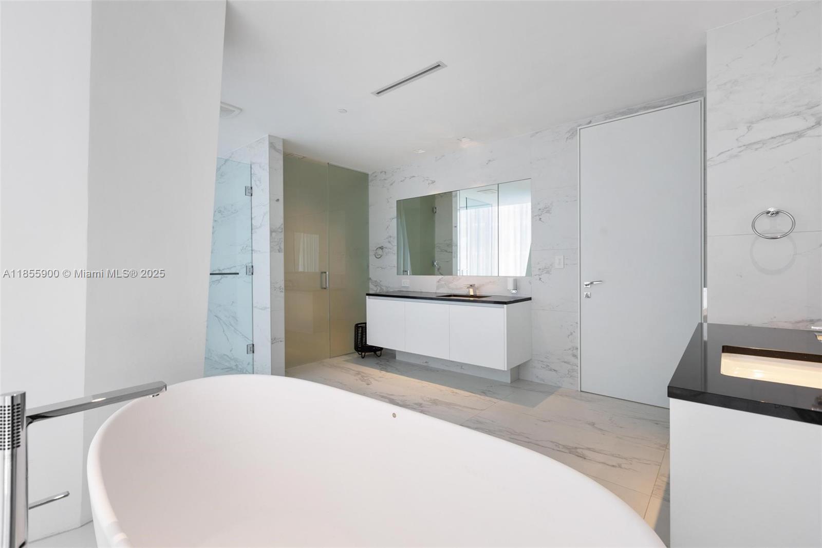 1000 Biscayne Blvd # 4901