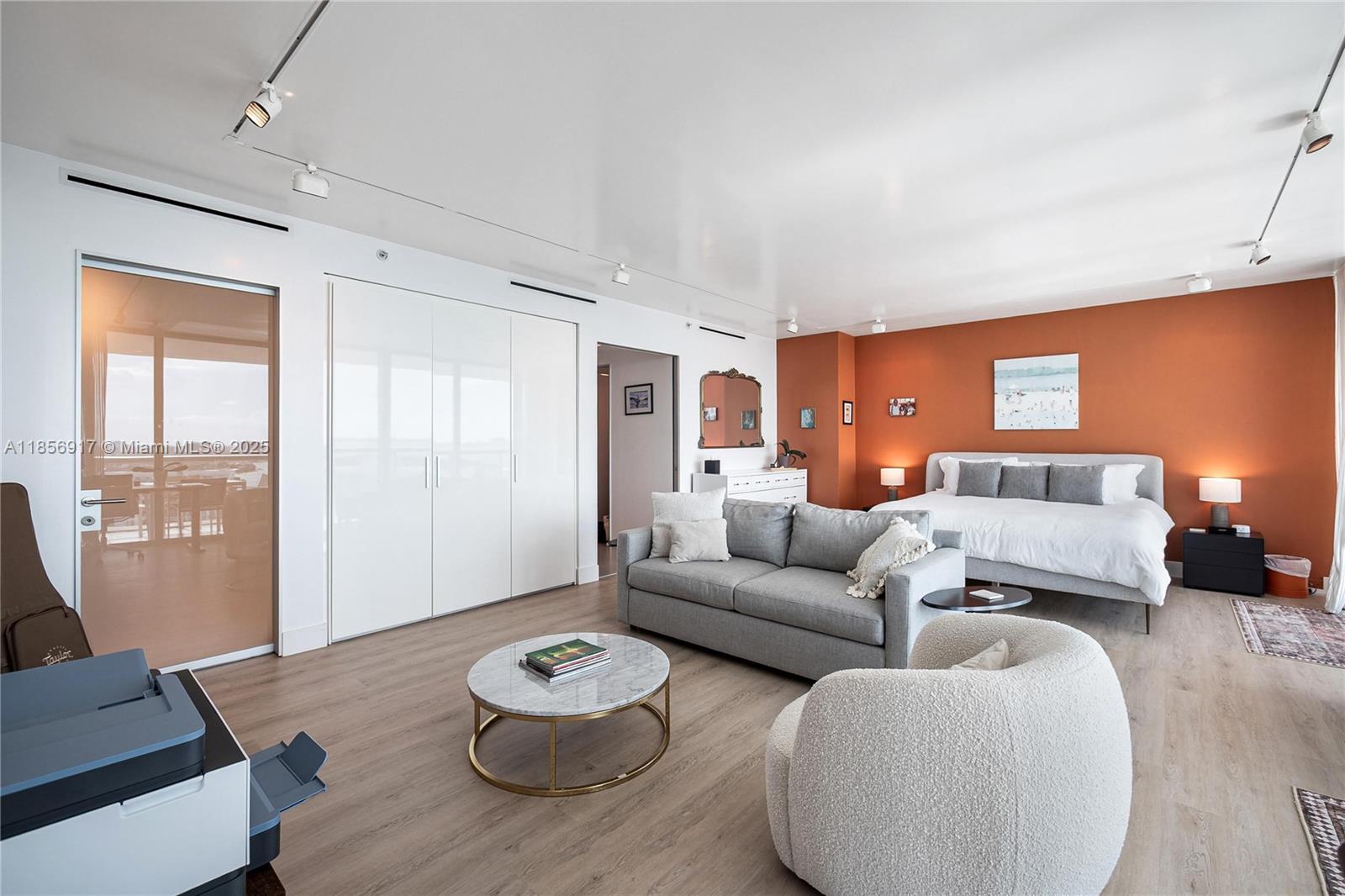 6799 Collins Ave # 02 Unit: LPH01 & 02