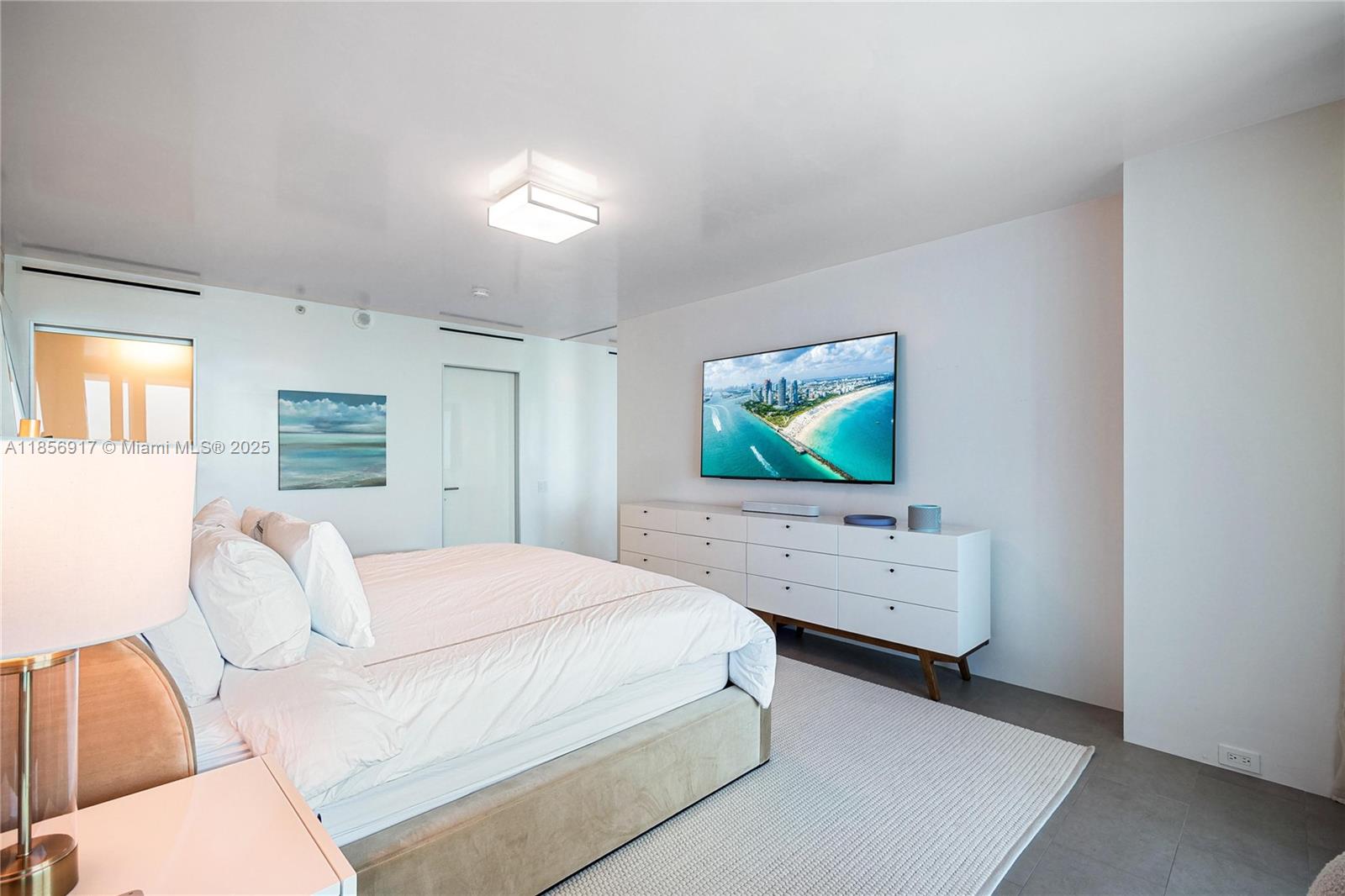 6799 Collins Ave # 02 Unit: LPH01 & 02