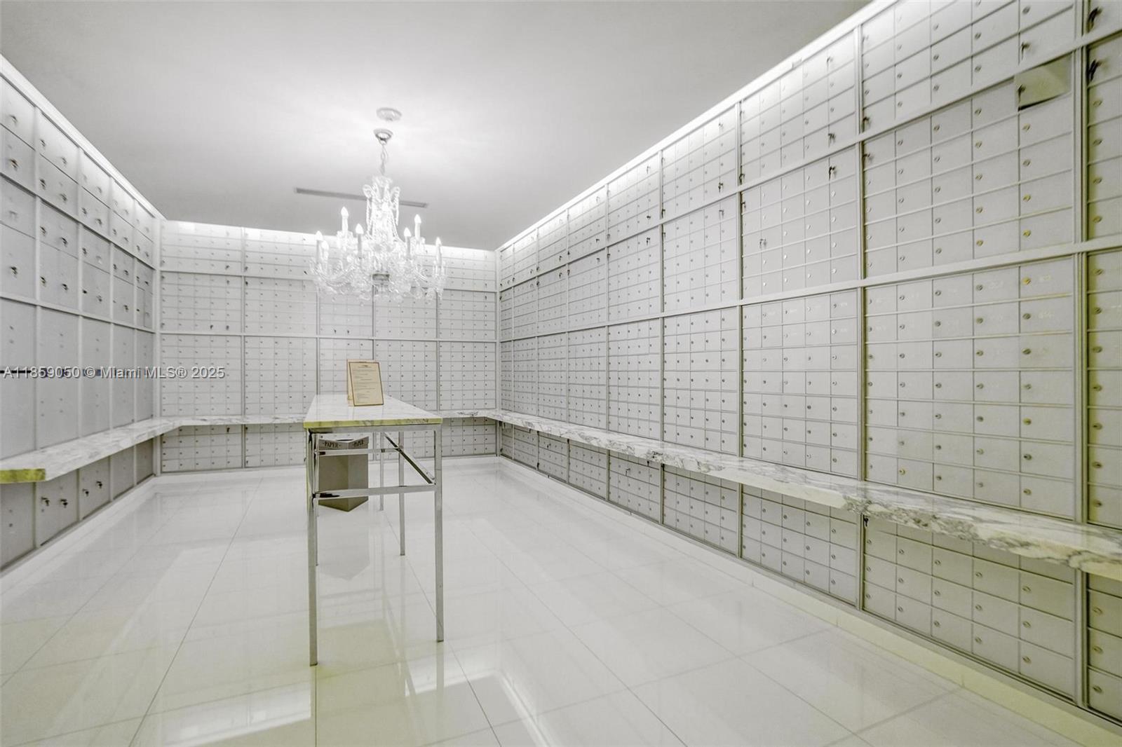 475 Brickell Ave # 1714