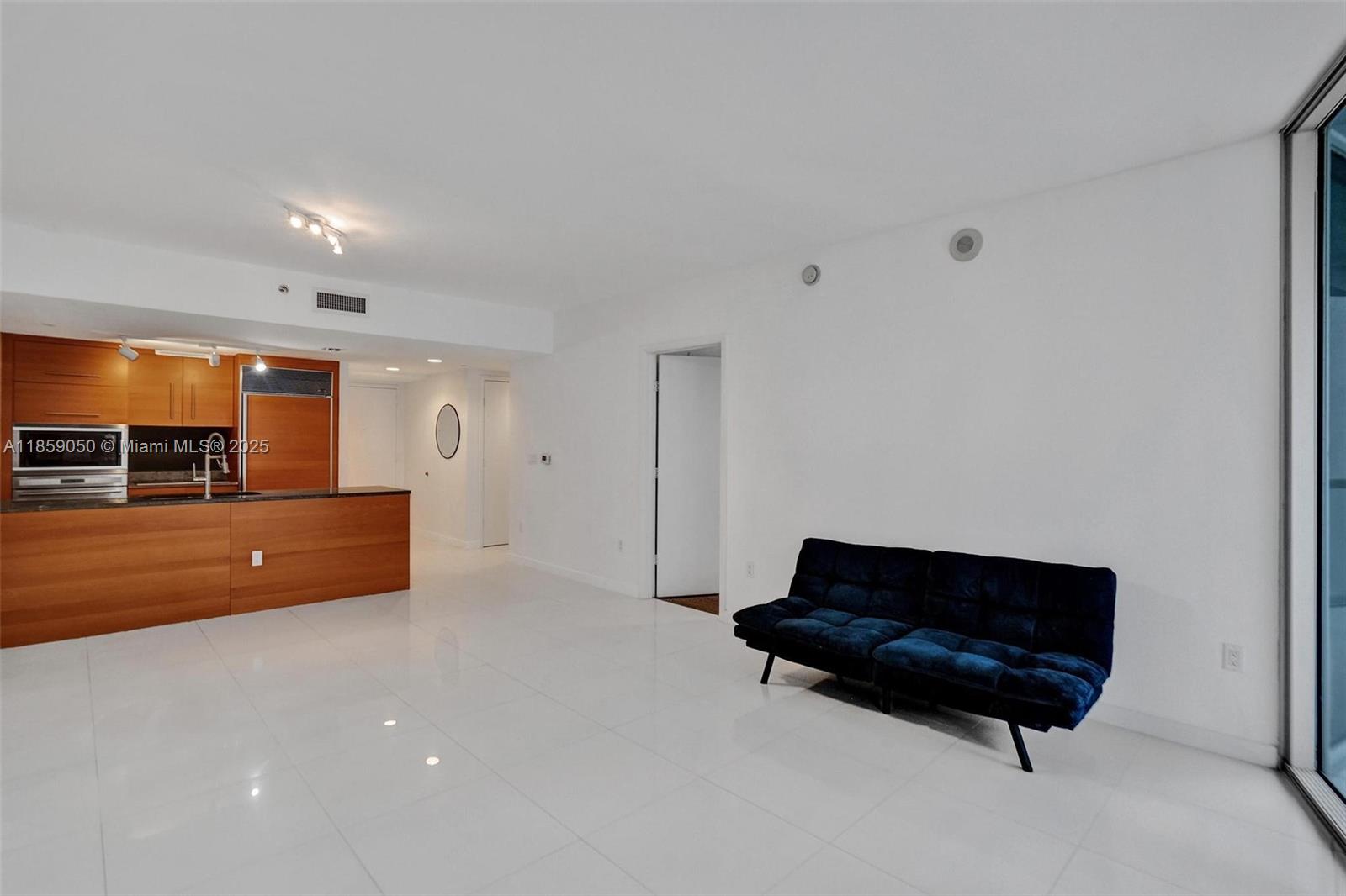 475 Brickell Ave # 1714