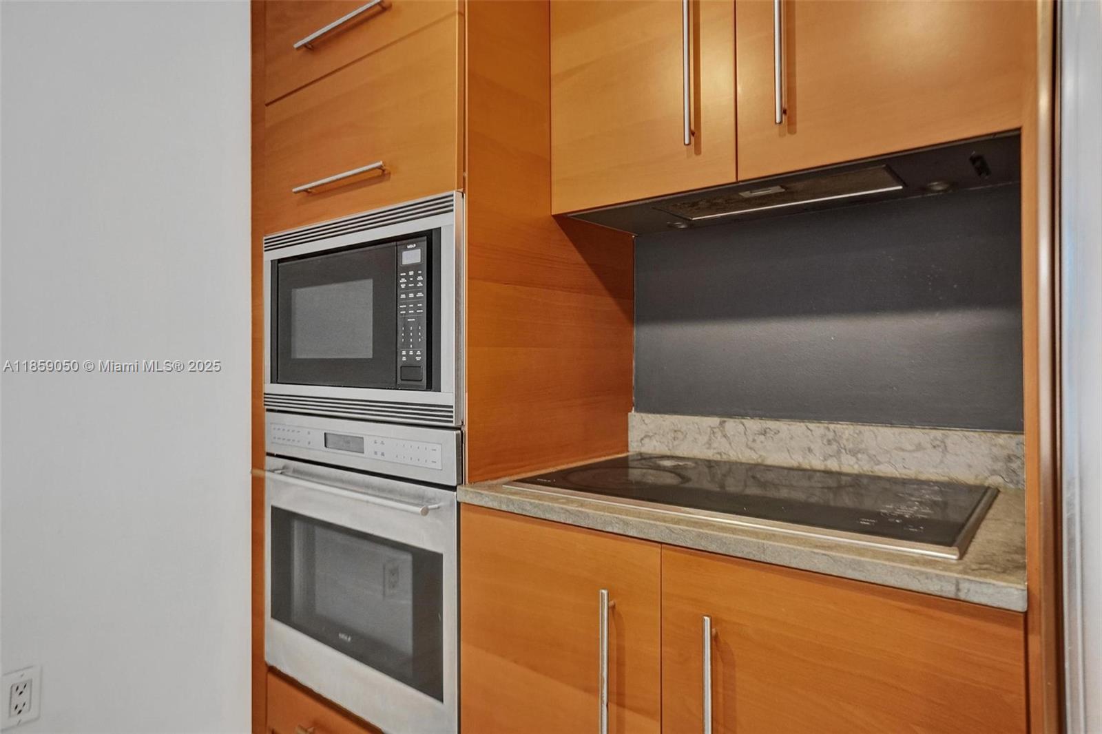 475 Brickell Ave # 1714
