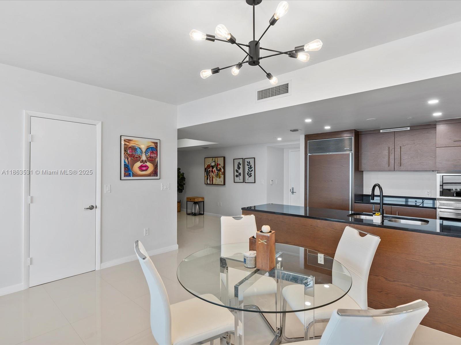 465 Brickell Ave # 4605