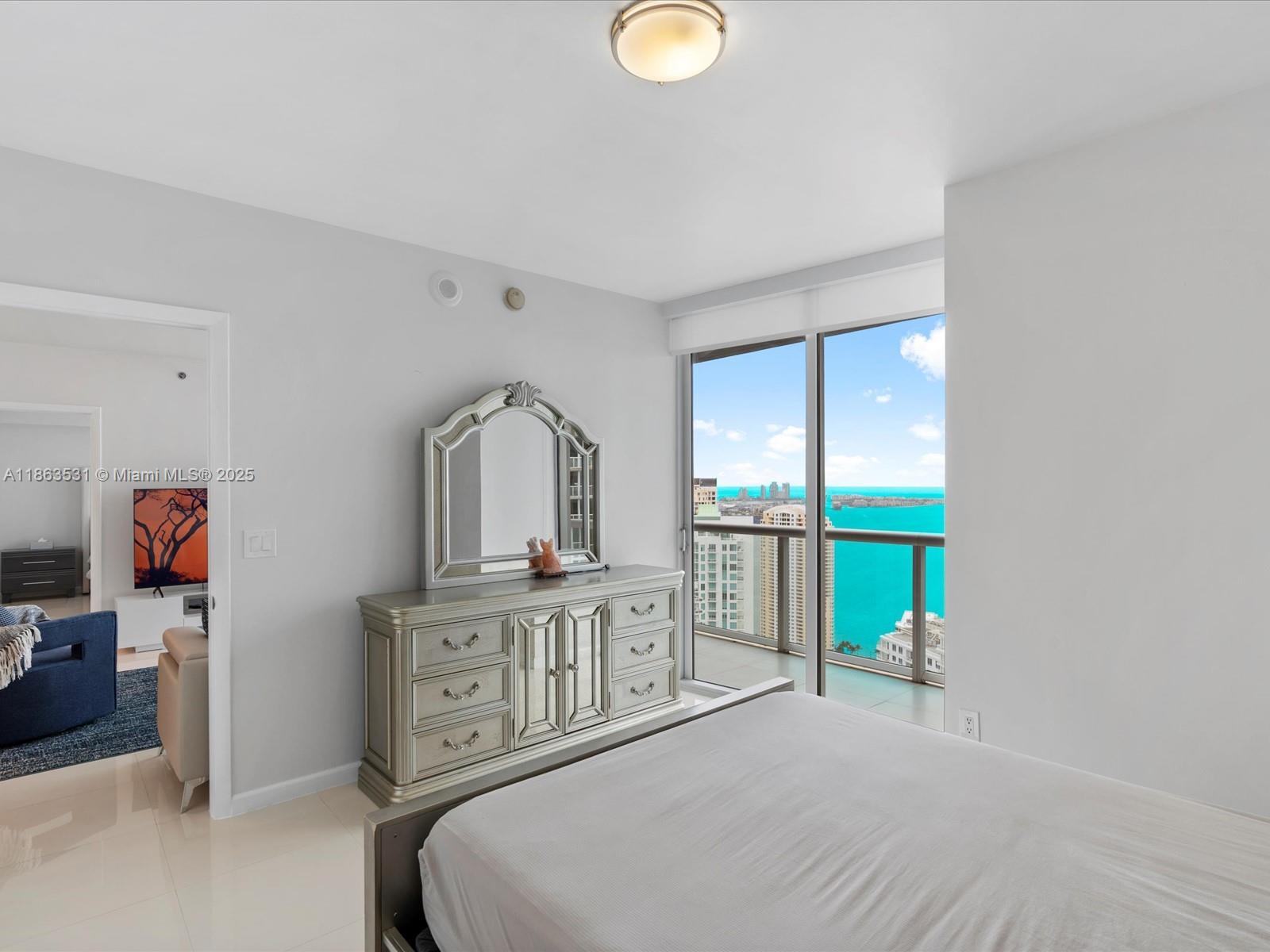 465 Brickell Ave # 4605