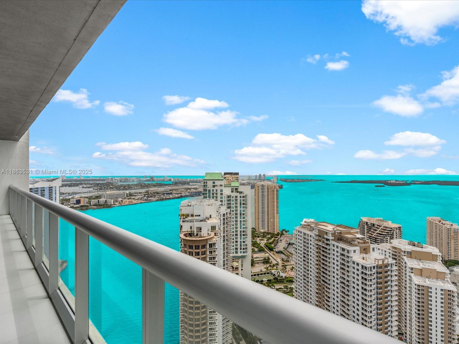 465 Brickell Ave # 4605