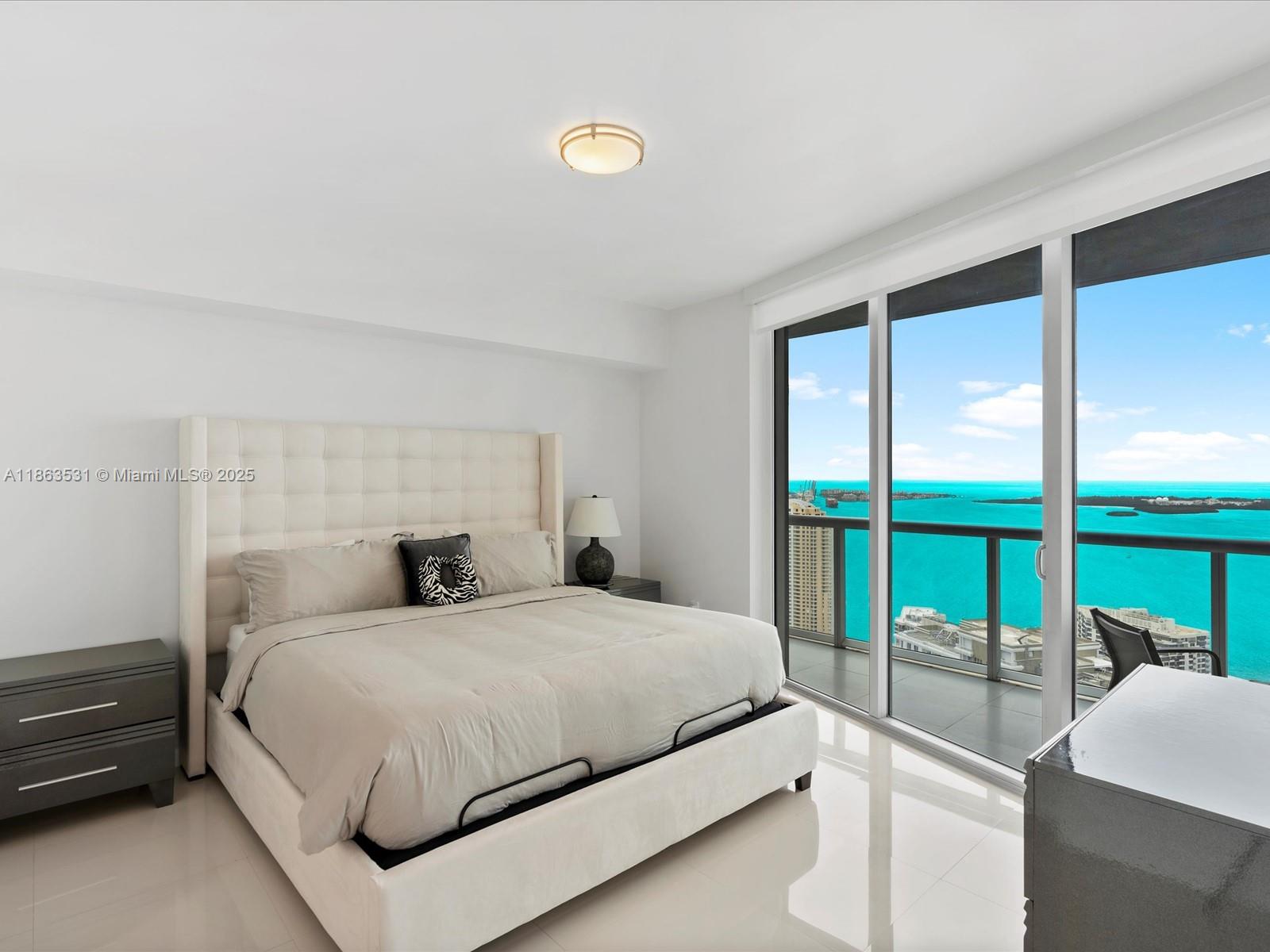 465 Brickell Ave # 4605