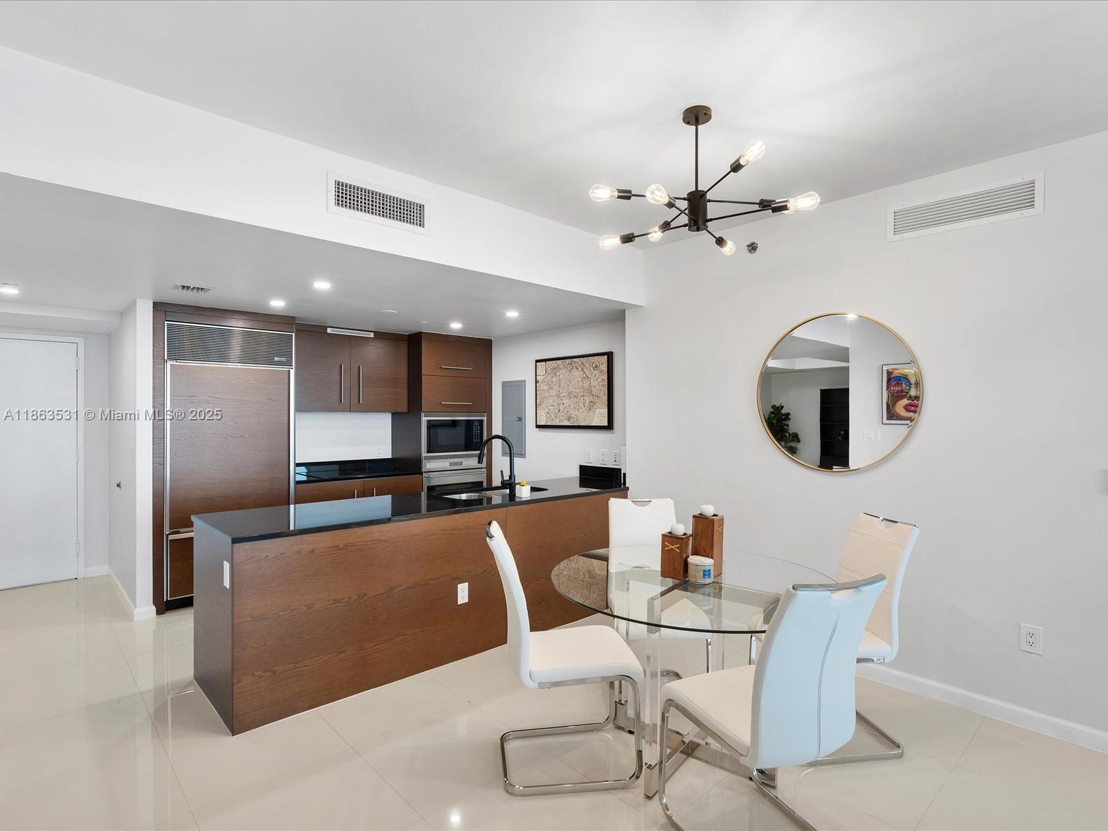 465 Brickell Ave # 4605