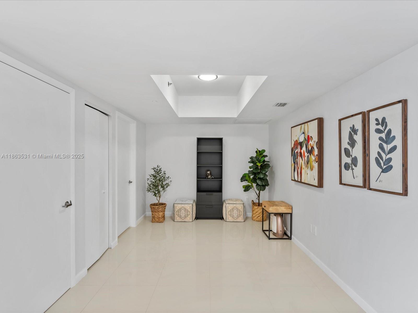 465 Brickell Ave # 4605