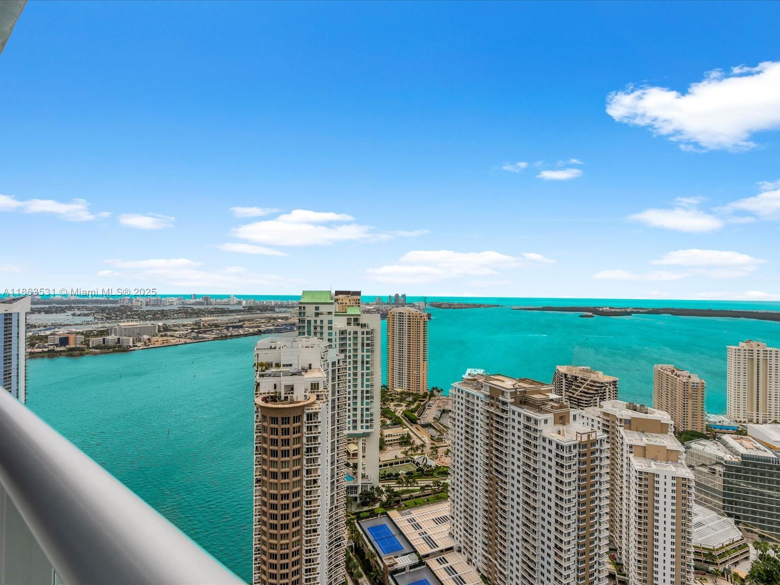 465 Brickell Ave # 4605