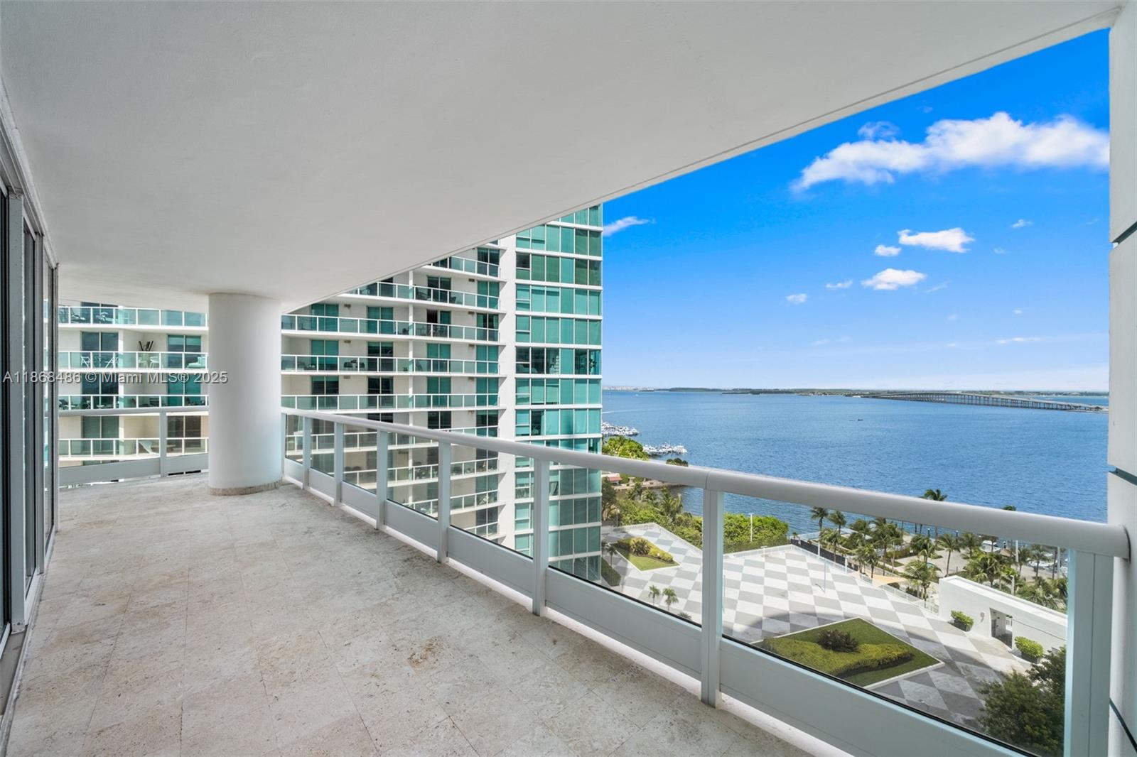 2127 Brickell Ave # 1504
