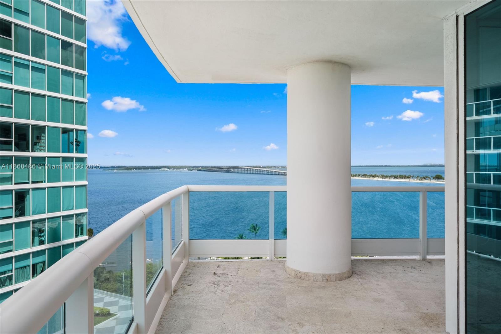 2127 Brickell Ave # 1504