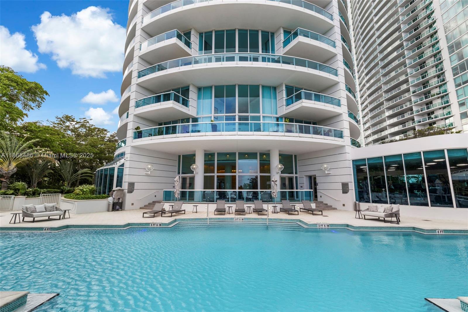 2127 Brickell Ave # 1504