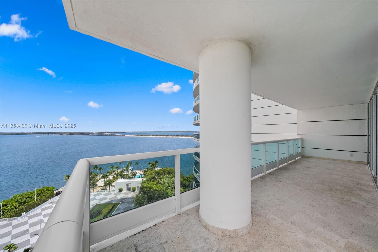 2127 Brickell Ave # 1504