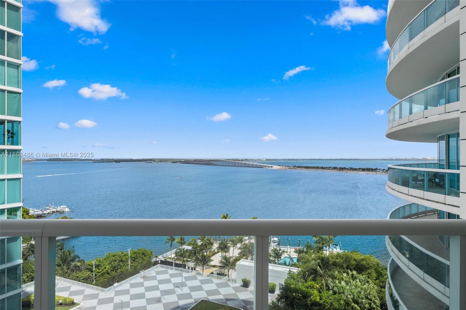 2127 Brickell Ave # 1504