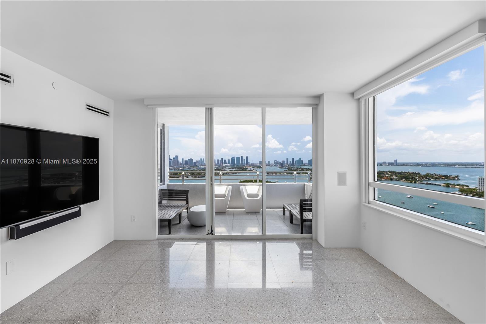 1330 West Ave # 3201