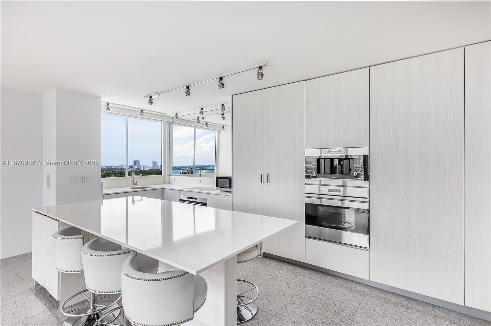 1330 West Ave # 3201