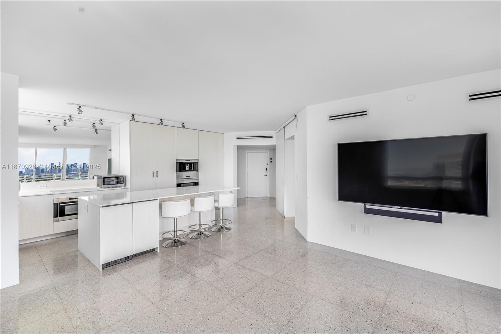 1330 West Ave # 3201