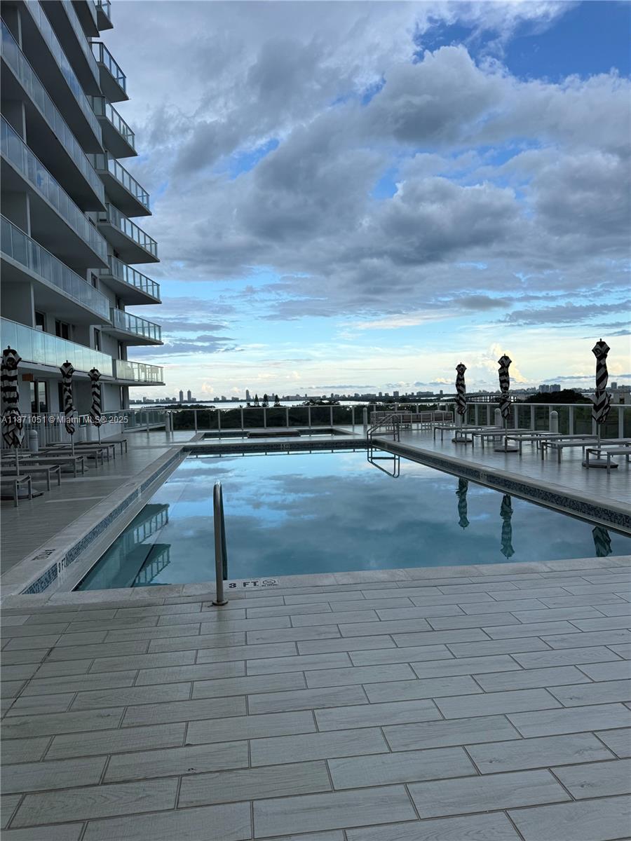 4250 Biscayne Blvd # 817