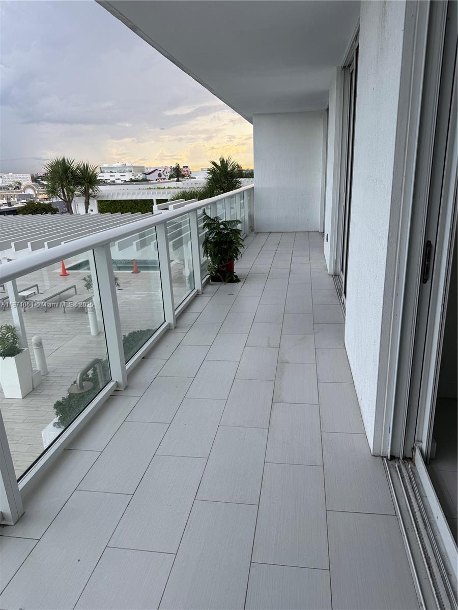 4250 Biscayne Blvd # 817