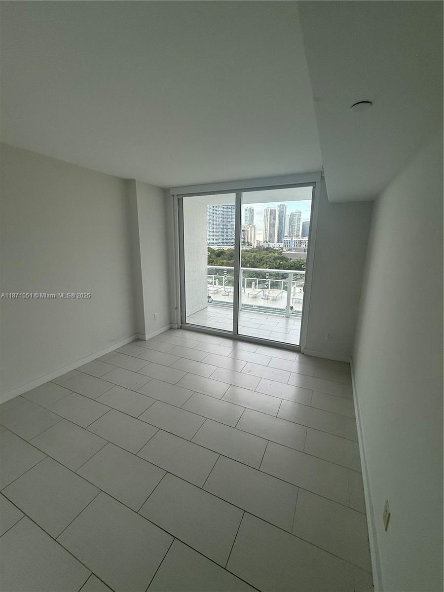 4250 Biscayne Blvd # 817
