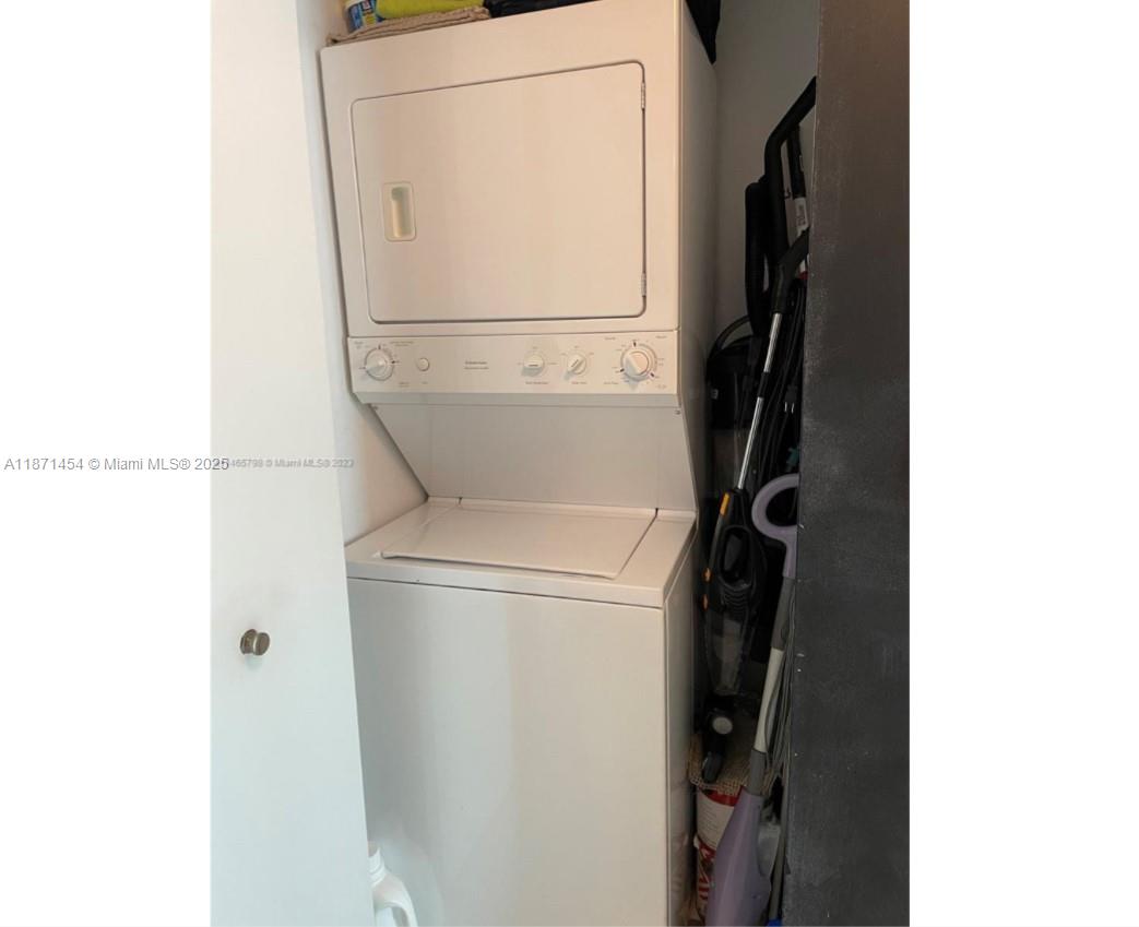 350 S Miami Ave Unit: 1808