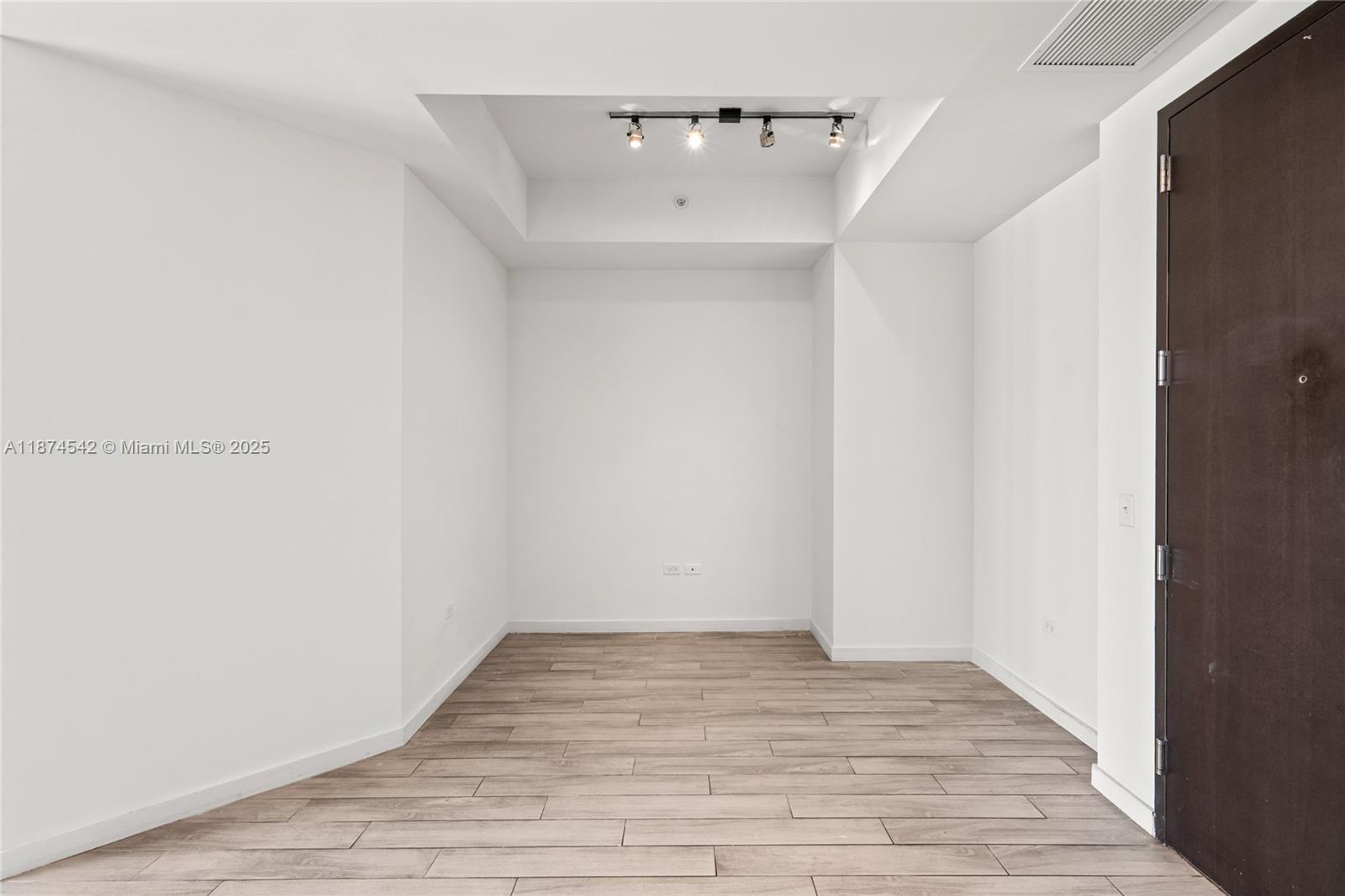 999 SW 1st Ave Unit: PH08