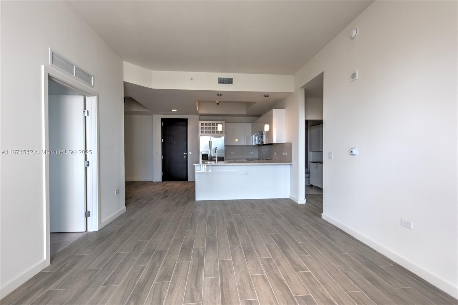 999 SW 1st Ave Unit: PH08