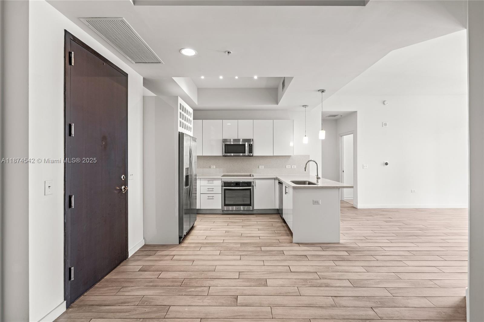 999 SW 1st Ave Unit: PH08