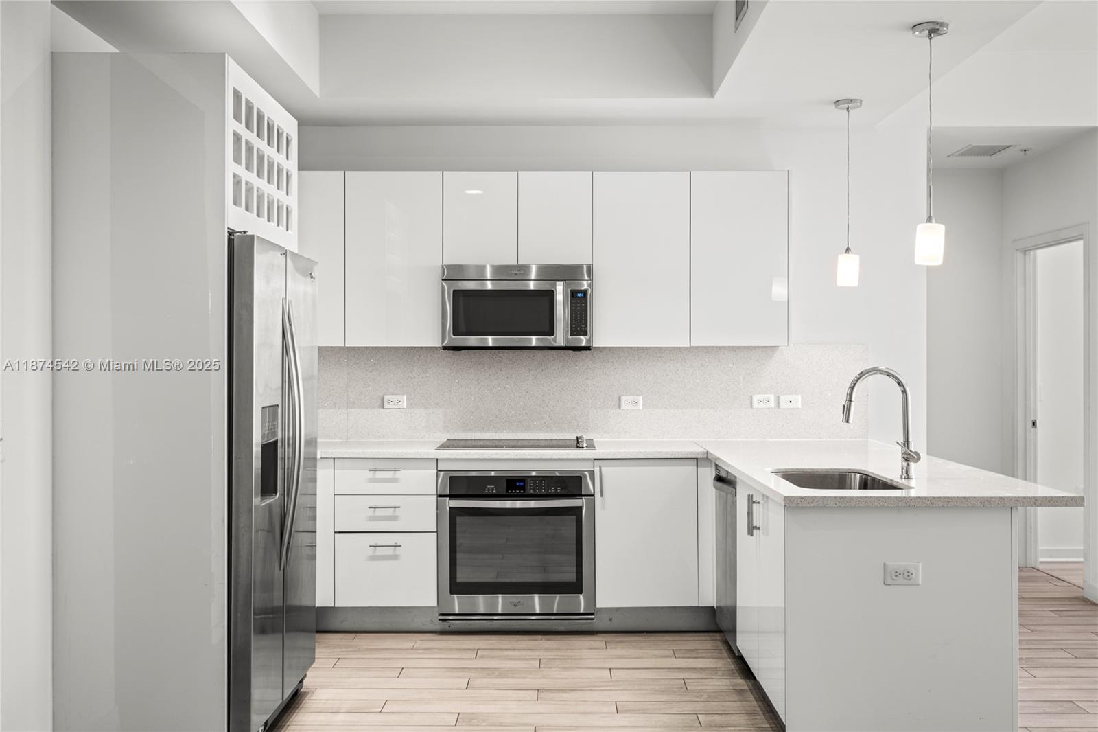 999 SW 1st Ave Unit: PH08